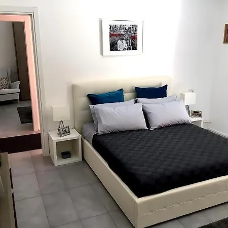 Lejlighed Beautiful New With Private Entrance And Parking 5 Min Walking From Center *